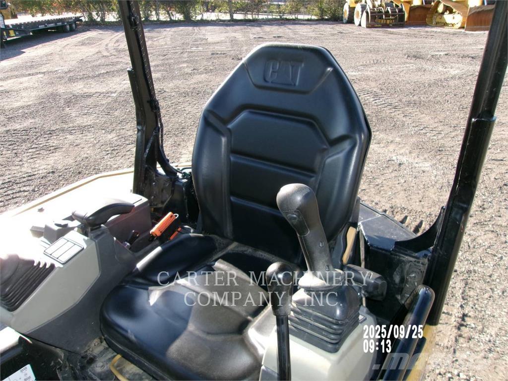 CAT 303.5-07CR Excavatoare pe șenile
