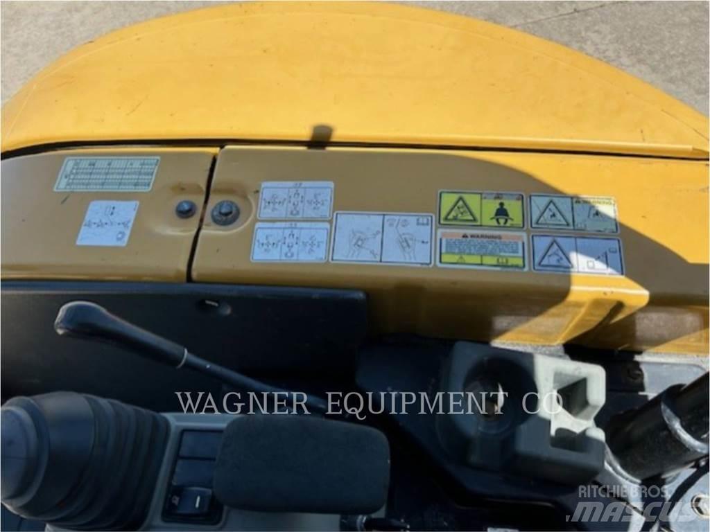 CAT 303.5E2 Excavatoare pe șenile

