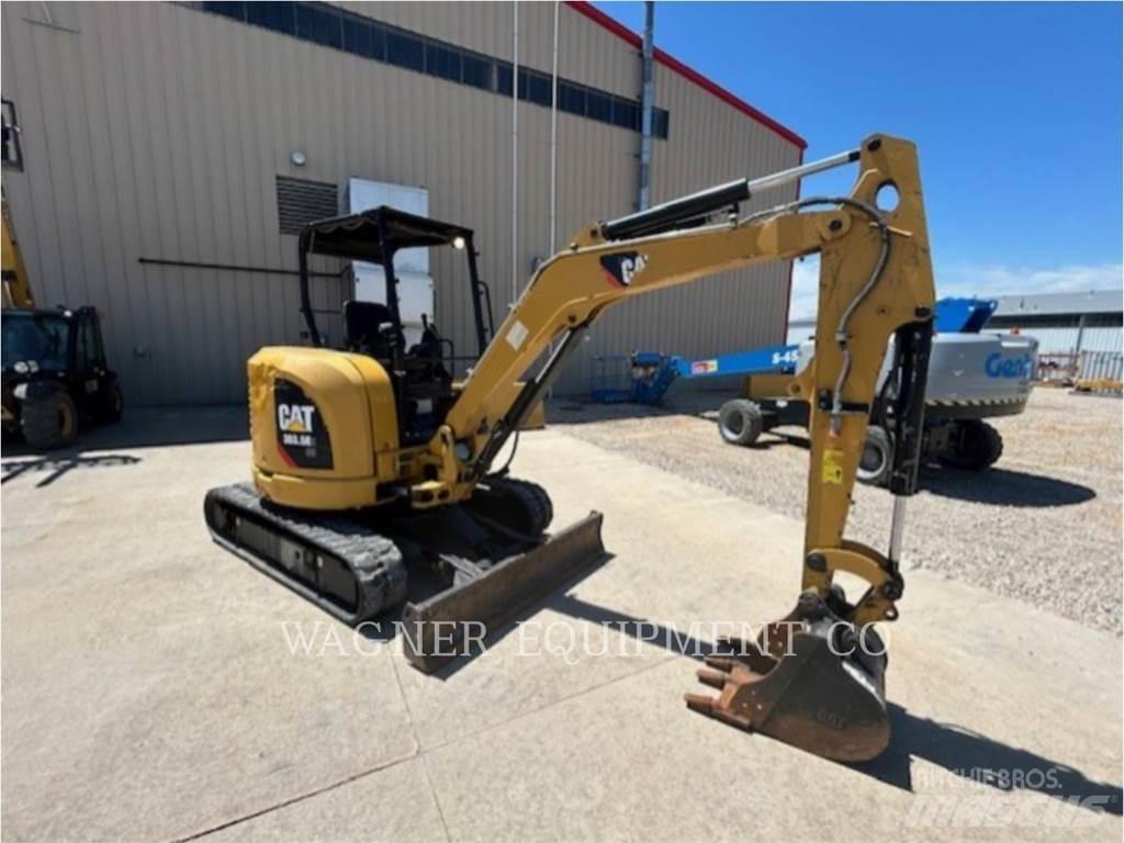 CAT 303.5E2 Excavatoare pe șenile
