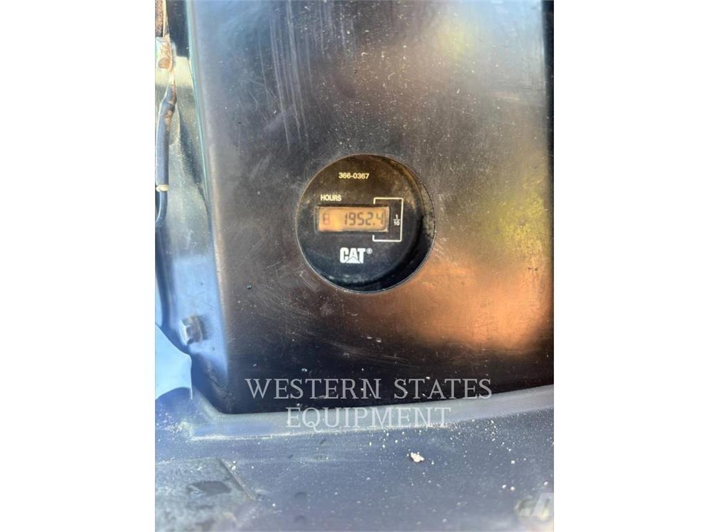 CAT 303.5E2 Excavatoare pe șenile
