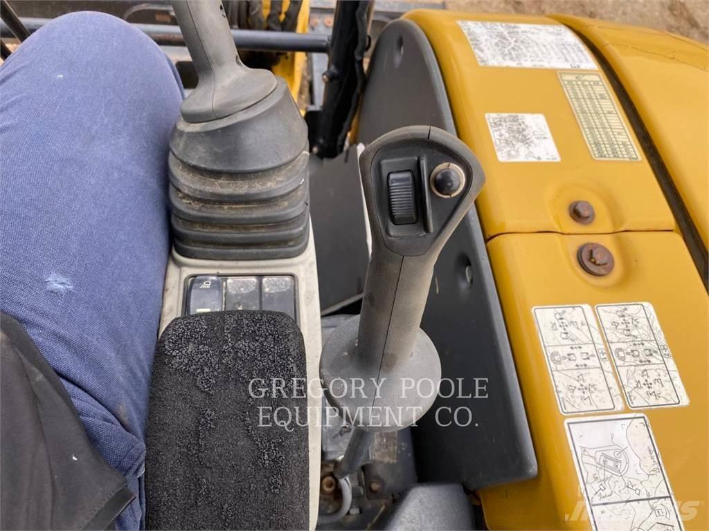 CAT 303.5E2CR Excavatoare pe șenile
