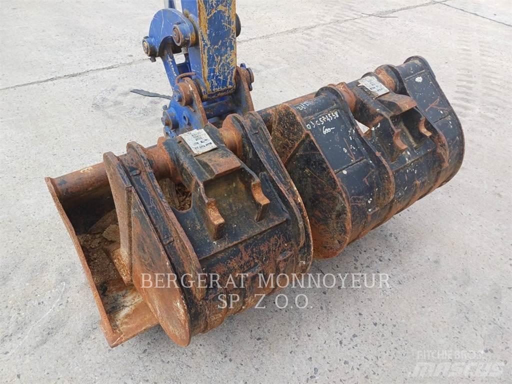 CAT 303 CR Excavatoare pe șenile
