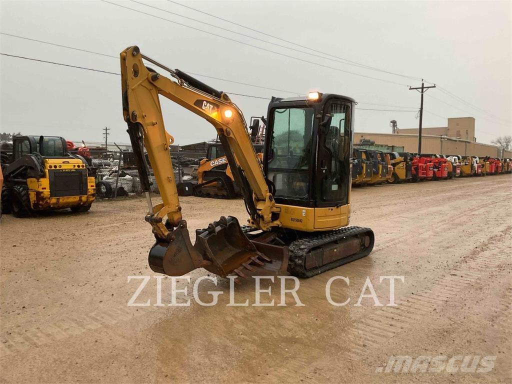 CAT 303C Excavatoare pe șenile
