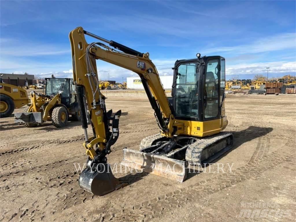 CAT 304 Excavatoare pe șenile
