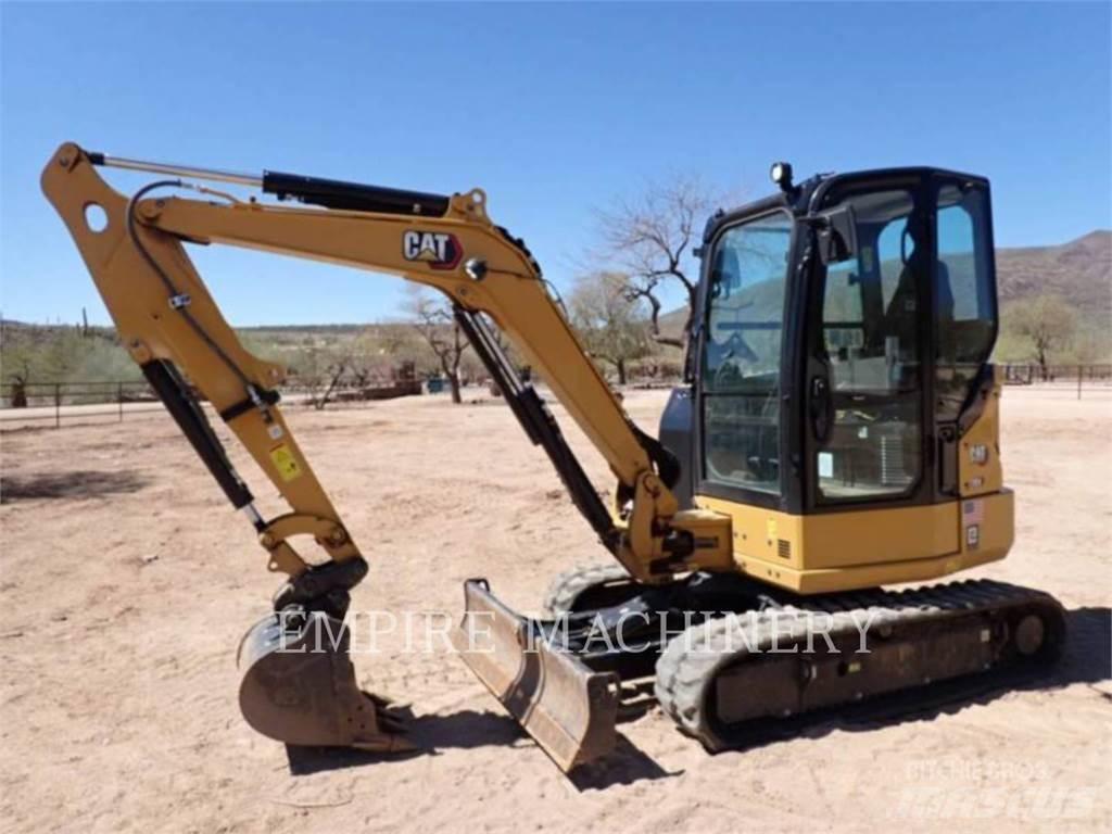 CAT 304 Excavatoare pe șenile
