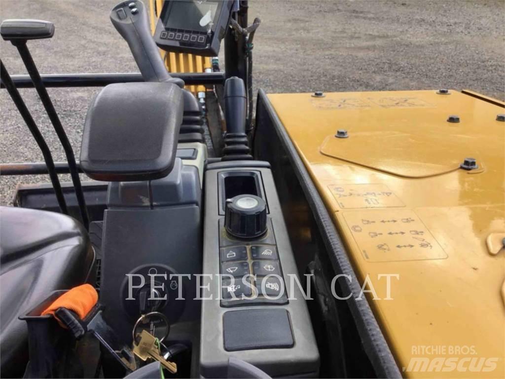 CAT 304 Excavatoare pe șenile
