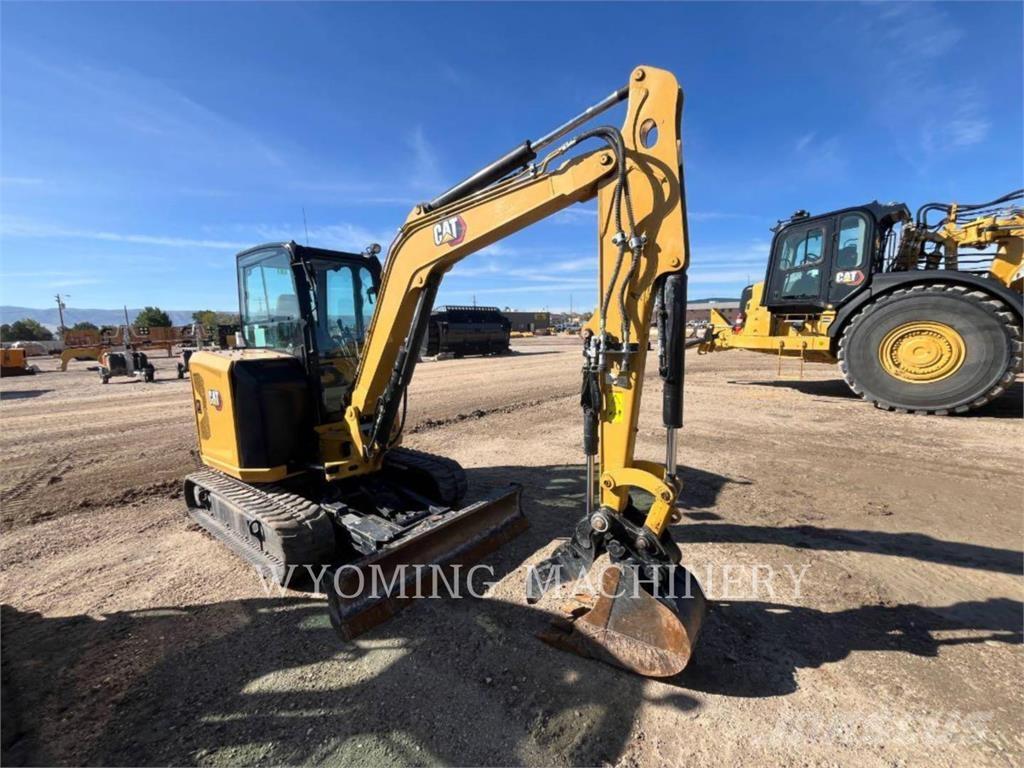 CAT 304 Excavatoare pe șenile
