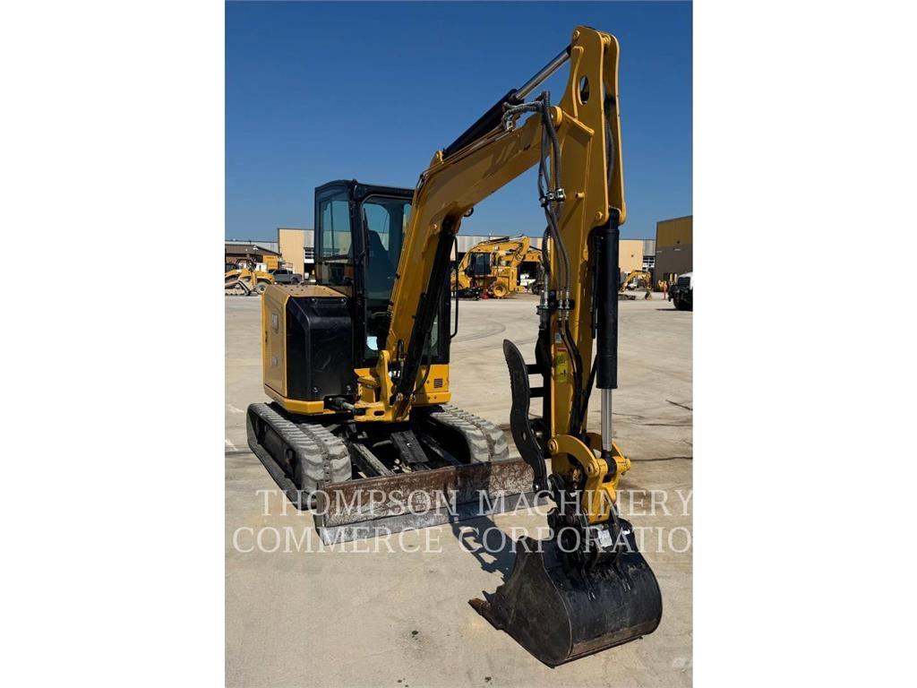 CAT 304 Excavatoare pe șenile
