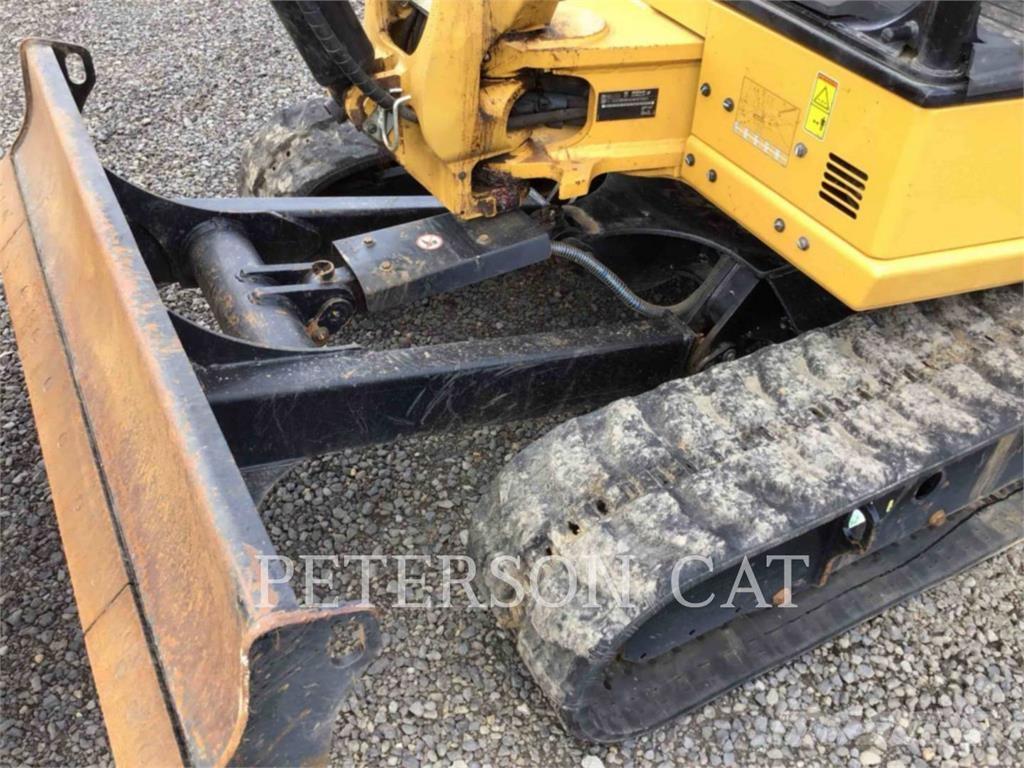 CAT 304 Excavatoare pe șenile
