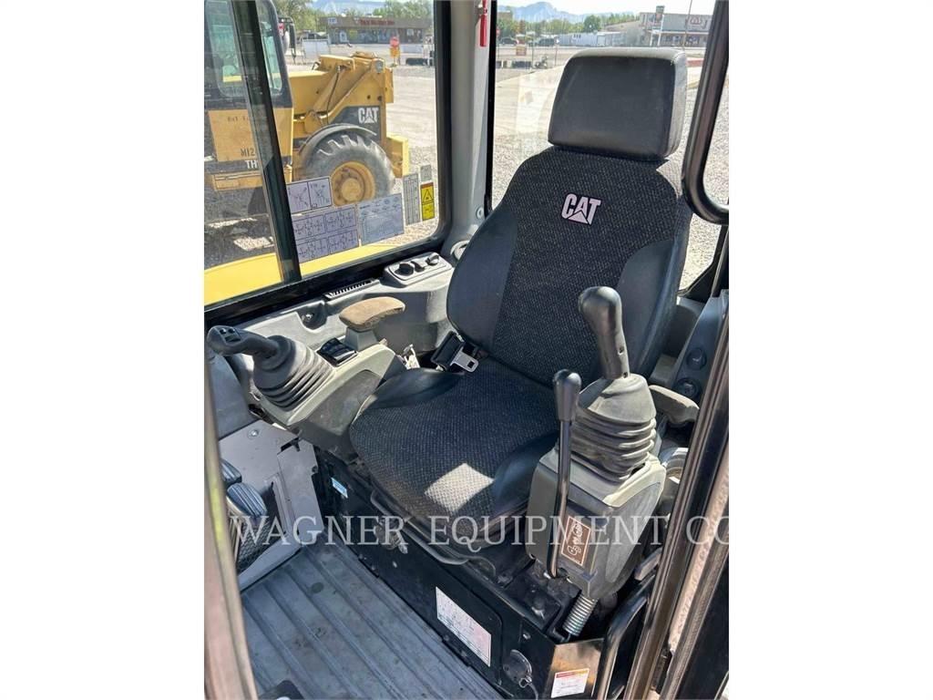 CAT 304.5E2 Excavatoare pe șenile
