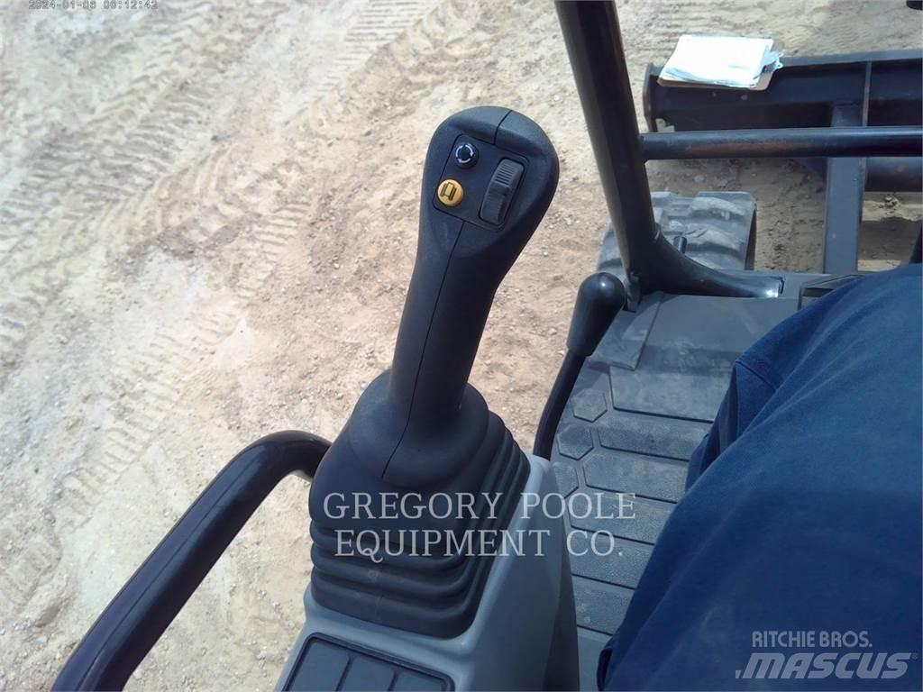 CAT 30407 Excavatoare pe șenile
