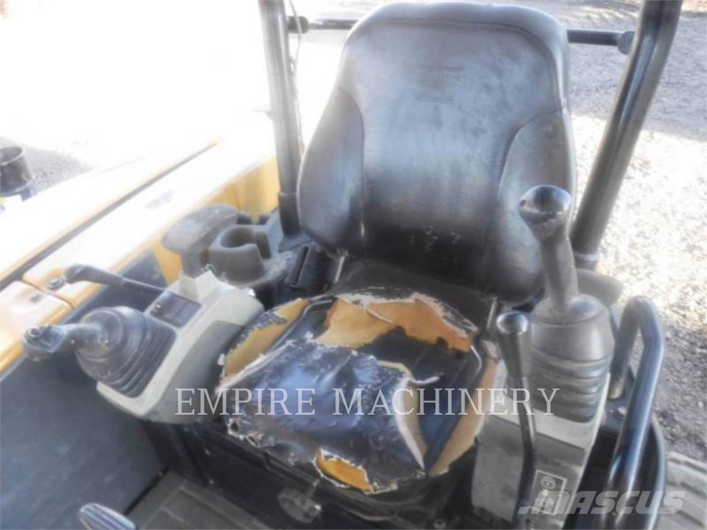 CAT 304E2 Excavatoare pe șenile
