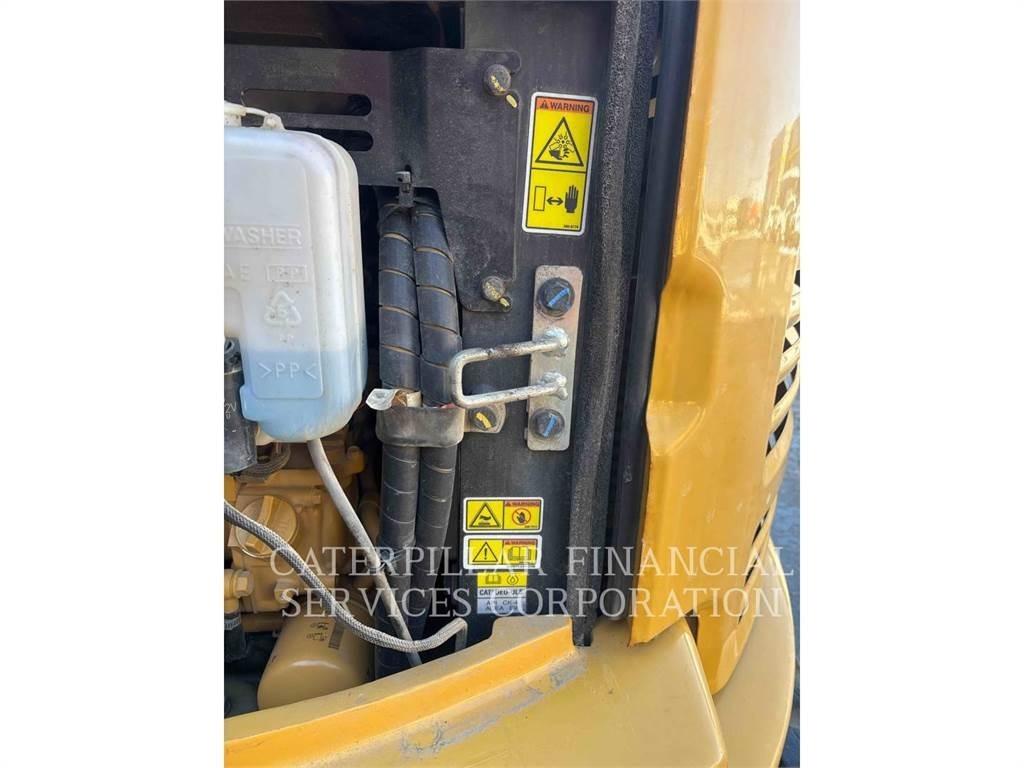 CAT 304E2CR Excavatoare pe șenile
