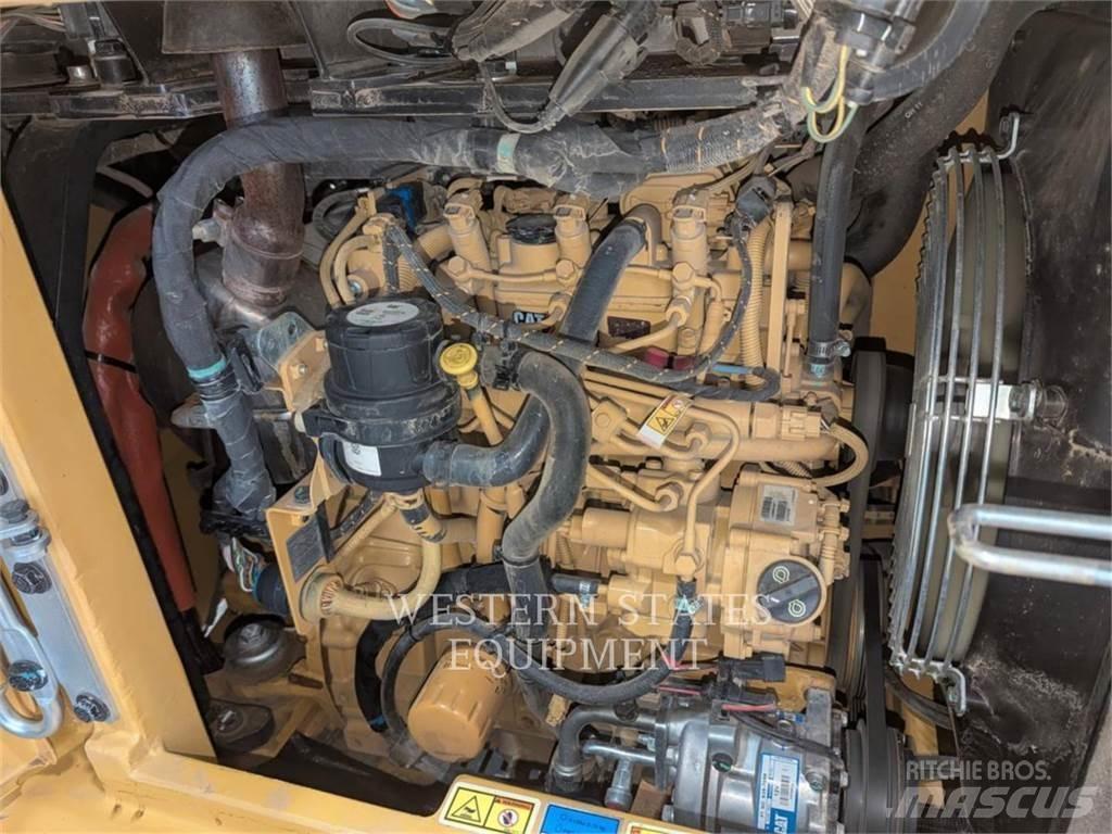 CAT 305 Excavatoare pe șenile
