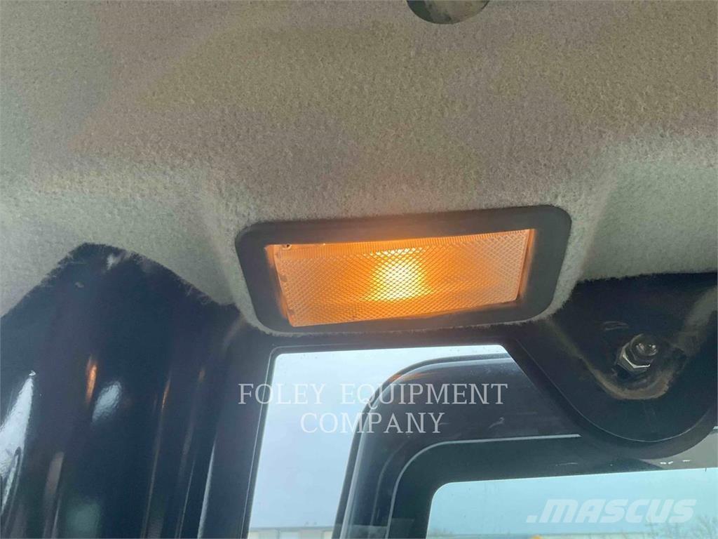 CAT 305E2LC Excavatoare pe șenile
