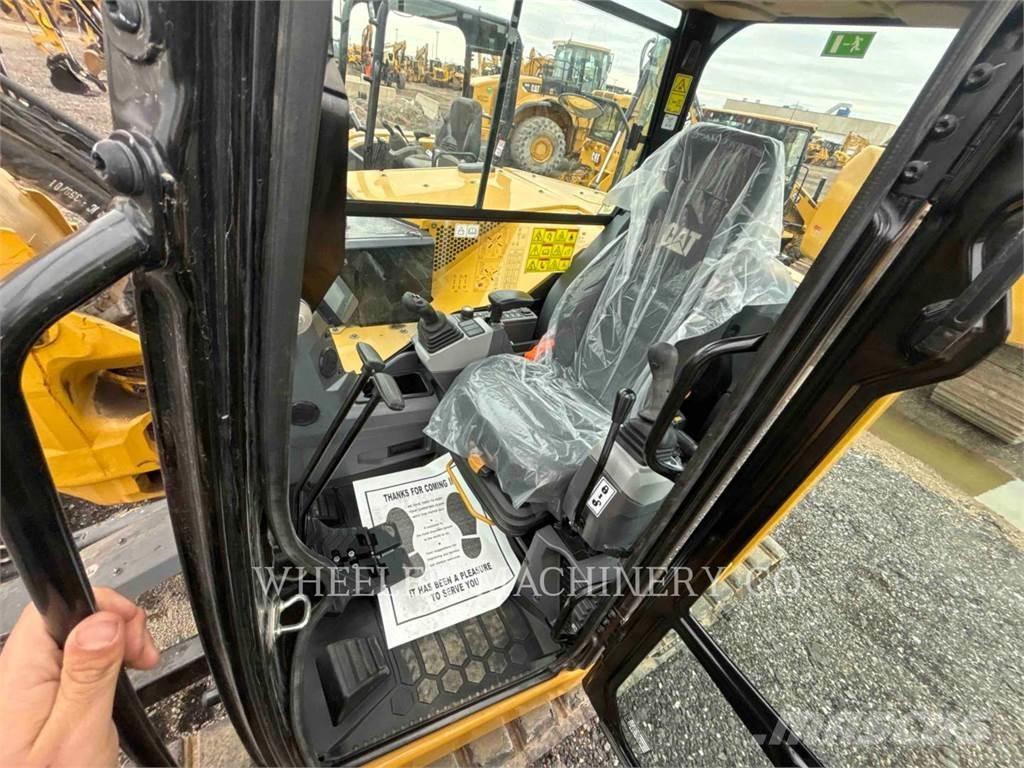 CAT 308 TH Excavatoare pe șenile
