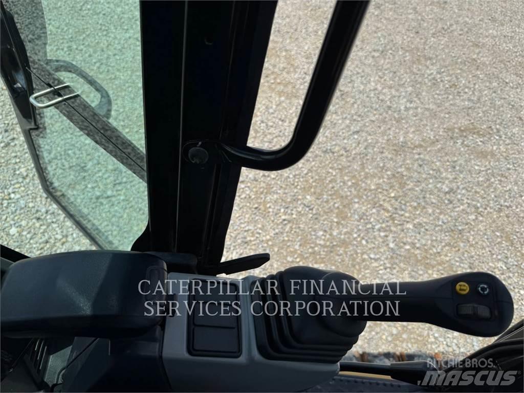 CAT 30907CR Crawler excavators