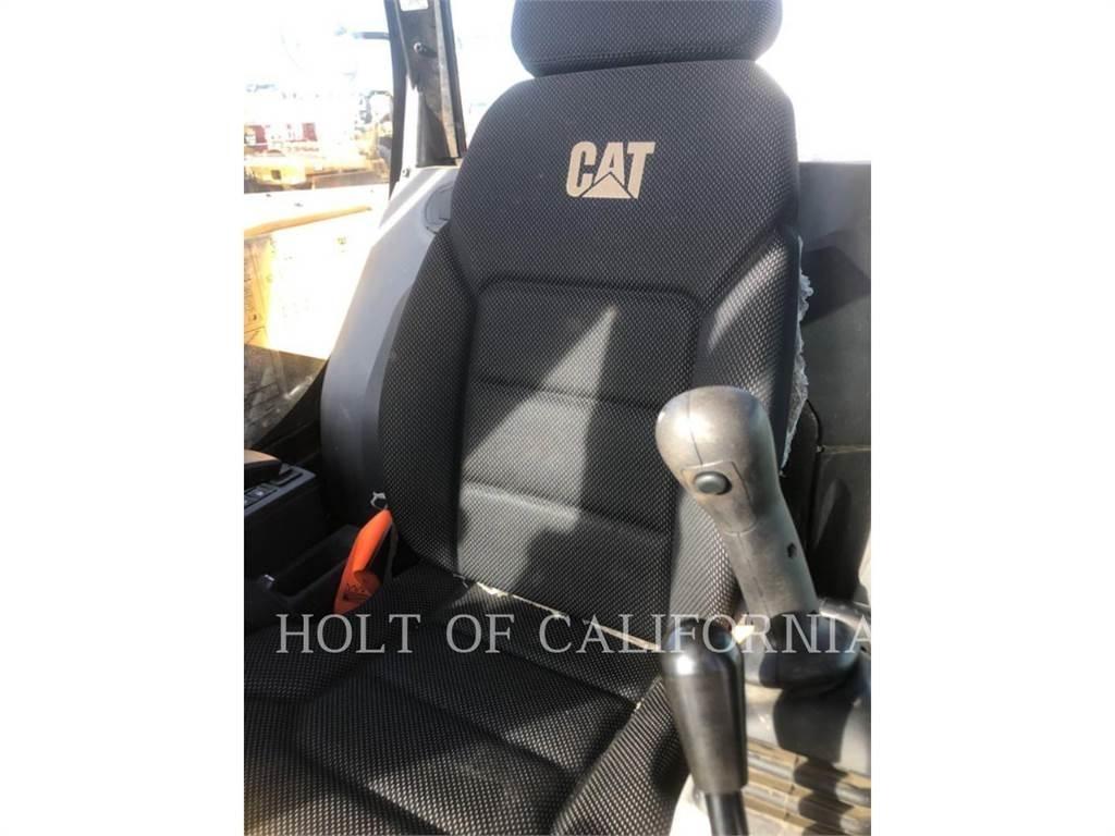 CAT 310 Excavatoare pe șenile
