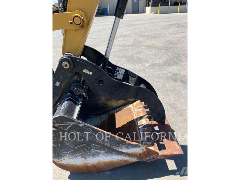 CAT 310 Excavatoare pe șenile
