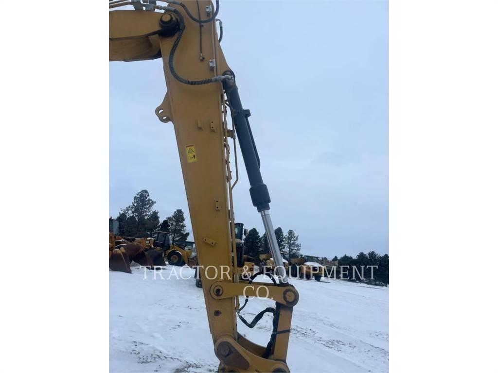 CAT 313 Excavatoare pe șenile
