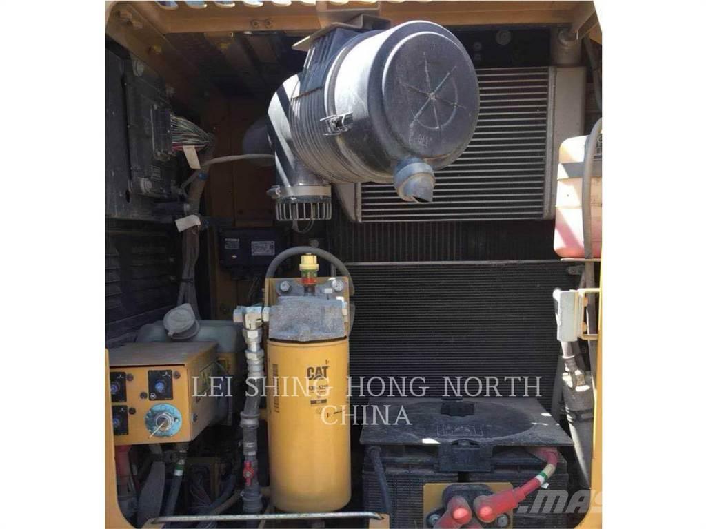 CAT 313D2GC Excavatoare pe șenile
