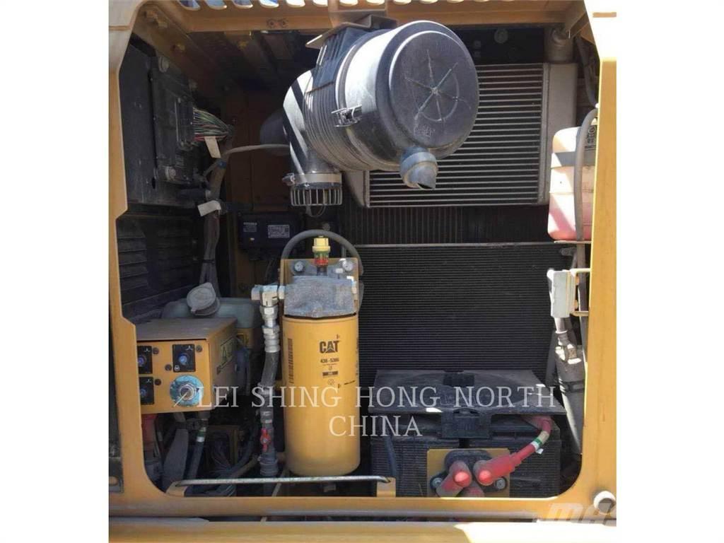 CAT 313D2GC Excavatoare pe șenile
