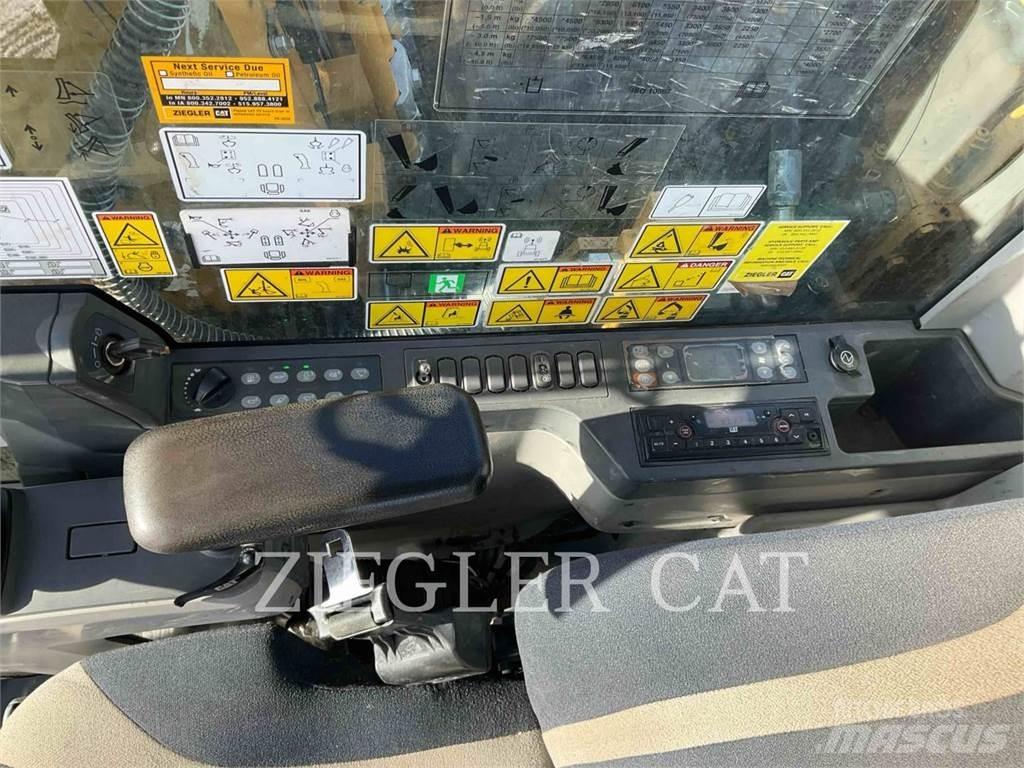 CAT 313F Excavatoare pe șenile
