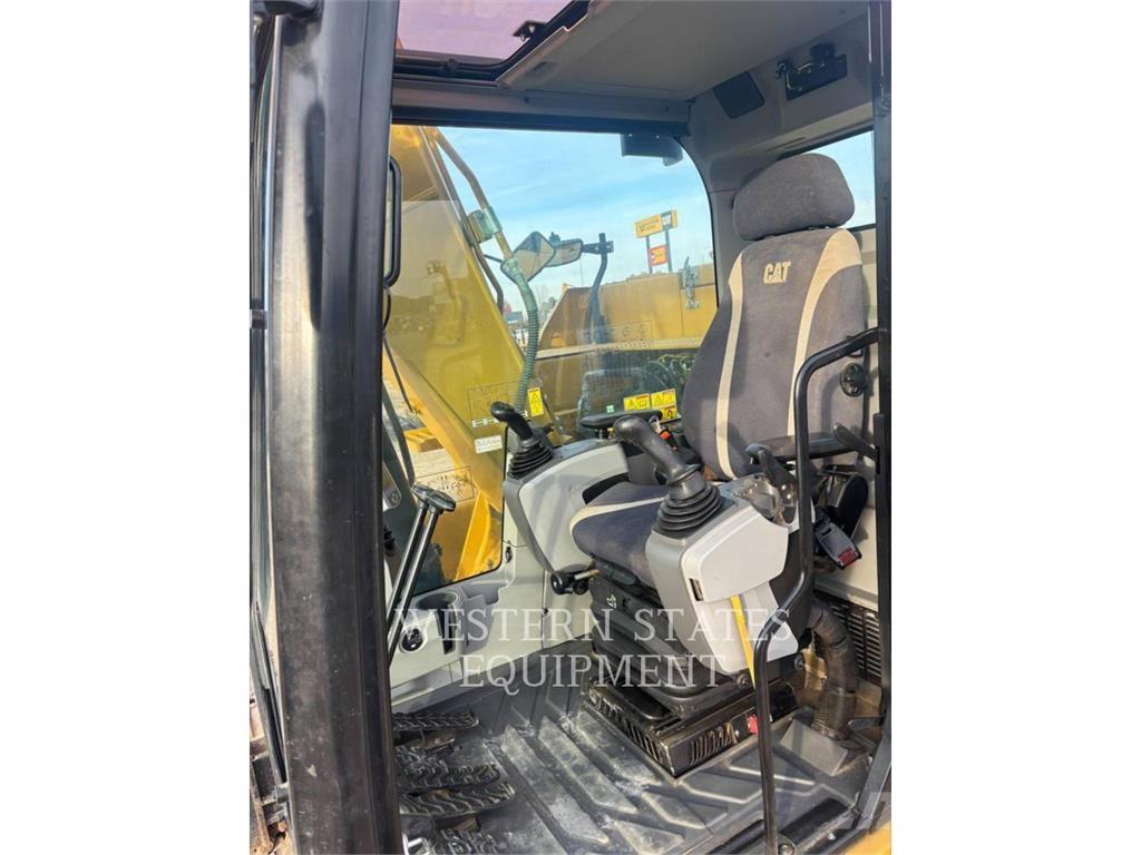 CAT 313F Excavatoare pe șenile
