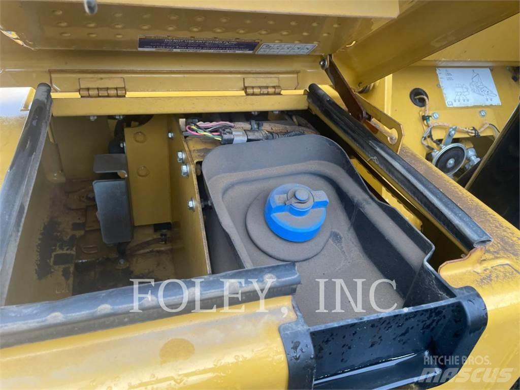 CAT 313FL Excavatoare pe șenile
