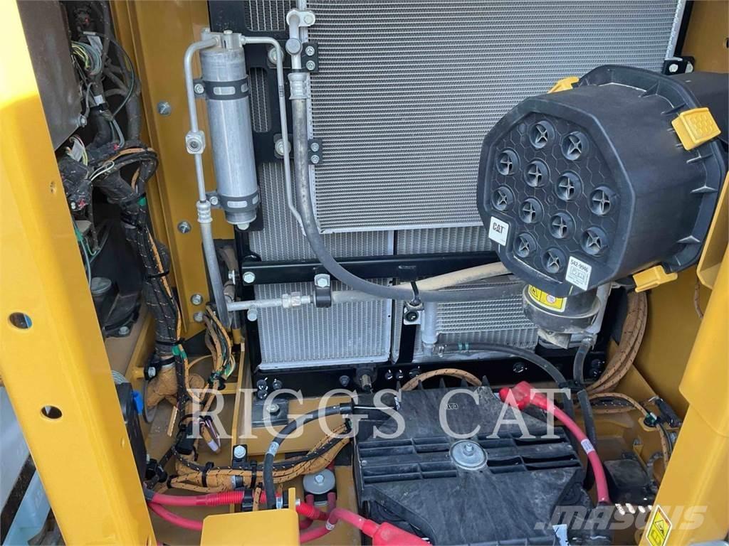 CAT 313GC 9 Excavatoare pe șenile
