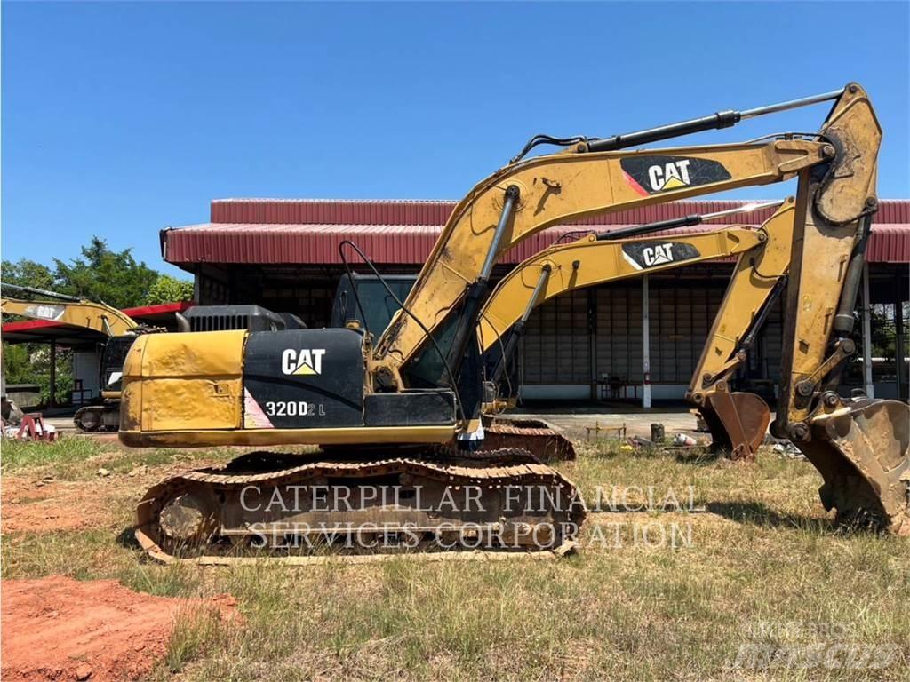 CAT 318D2L Excavatoare pe șenile
