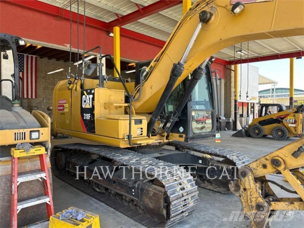 CAT 318F Excavatoare pe șenile
