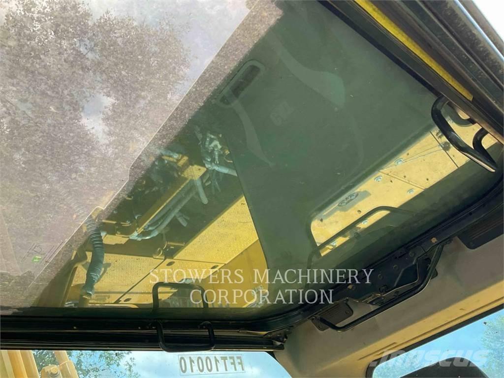 CAT 318FL Excavatoare pe șenile
