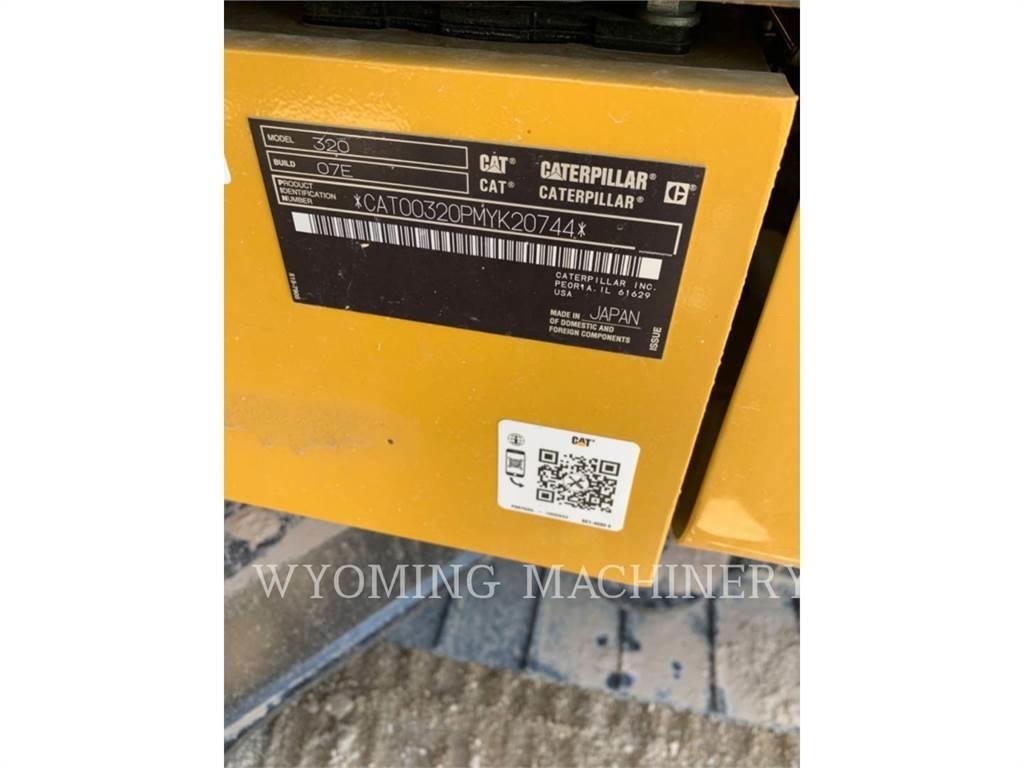CAT 320 Excavatoare pe șenile
