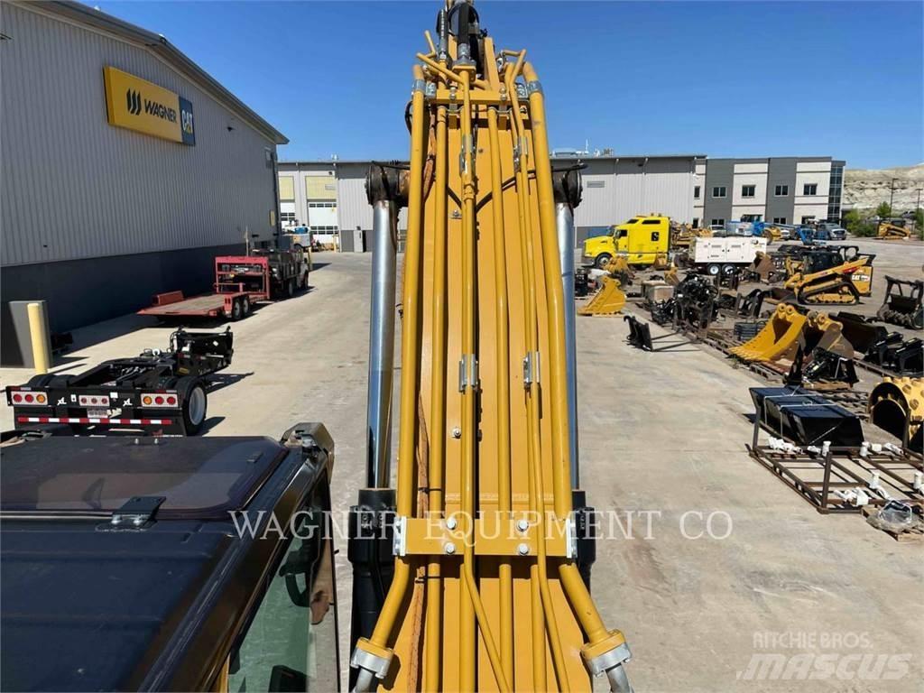 CAT 320 Excavatoare pe șenile
