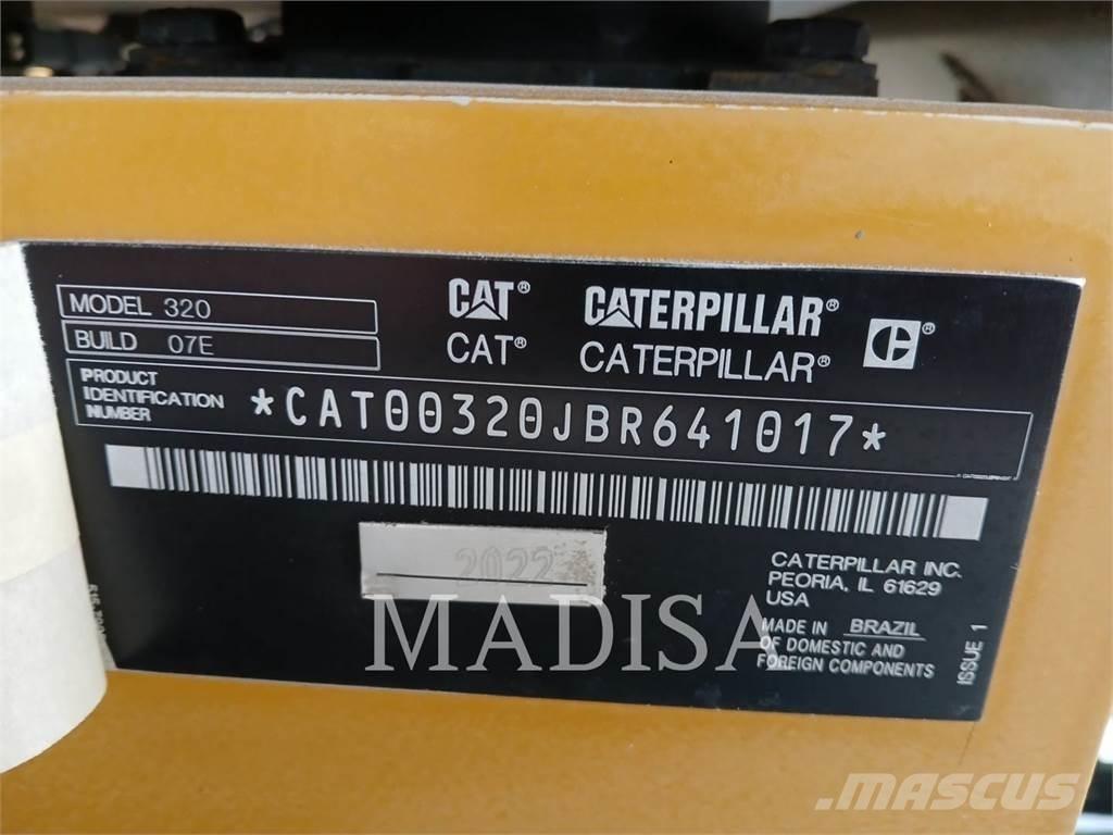 CAT 320 Excavatoare pe șenile
