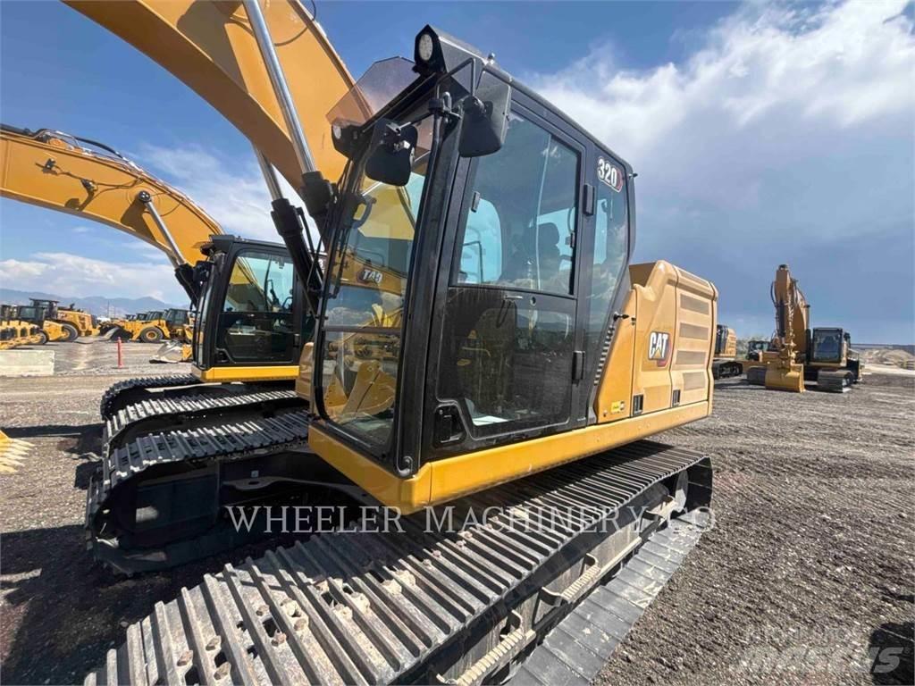 CAT 320 Excavatoare pe șenile
