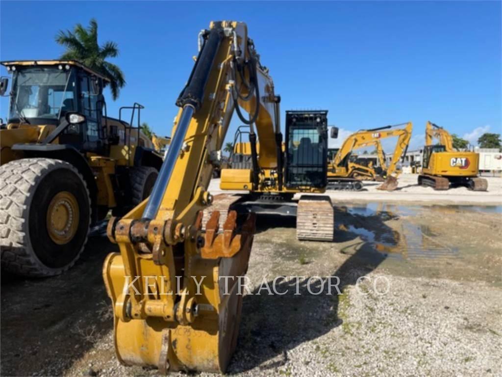 CAT 320 Excavatoare pe șenile
