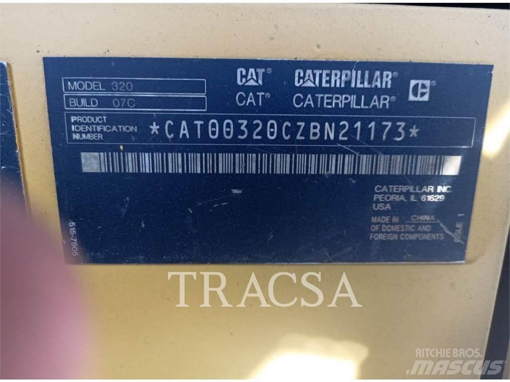 CAT 320 Excavatoare pe șenile
