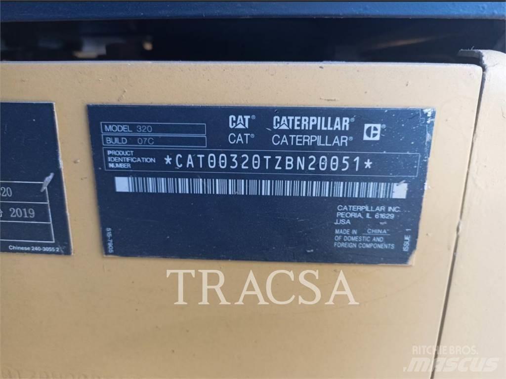 CAT 320 Excavatoare pe șenile
