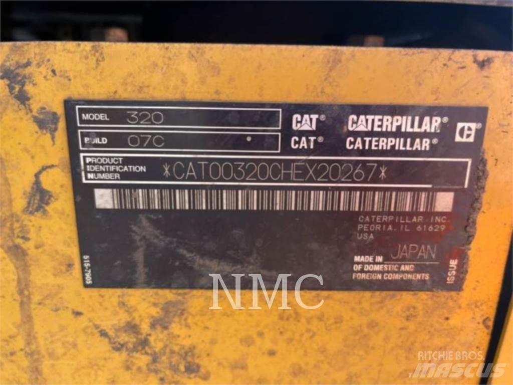 CAT 320 Excavatoare pe șenile

