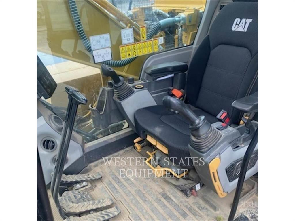 CAT 320 Excavatoare pe șenile
