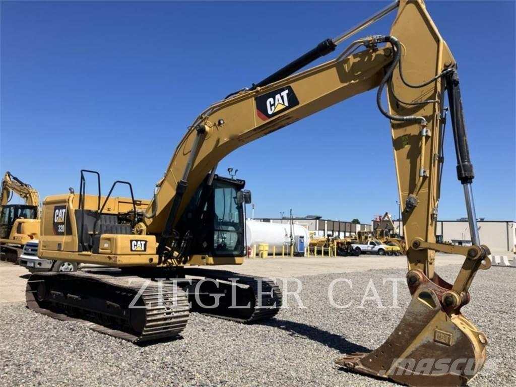 CAT 320 Excavatoare pe șenile
