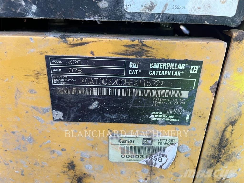 CAT 320 Excavatoare pe șenile
