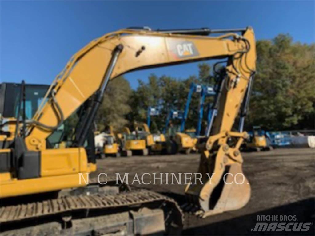CAT 320 Excavatoare pe șenile
