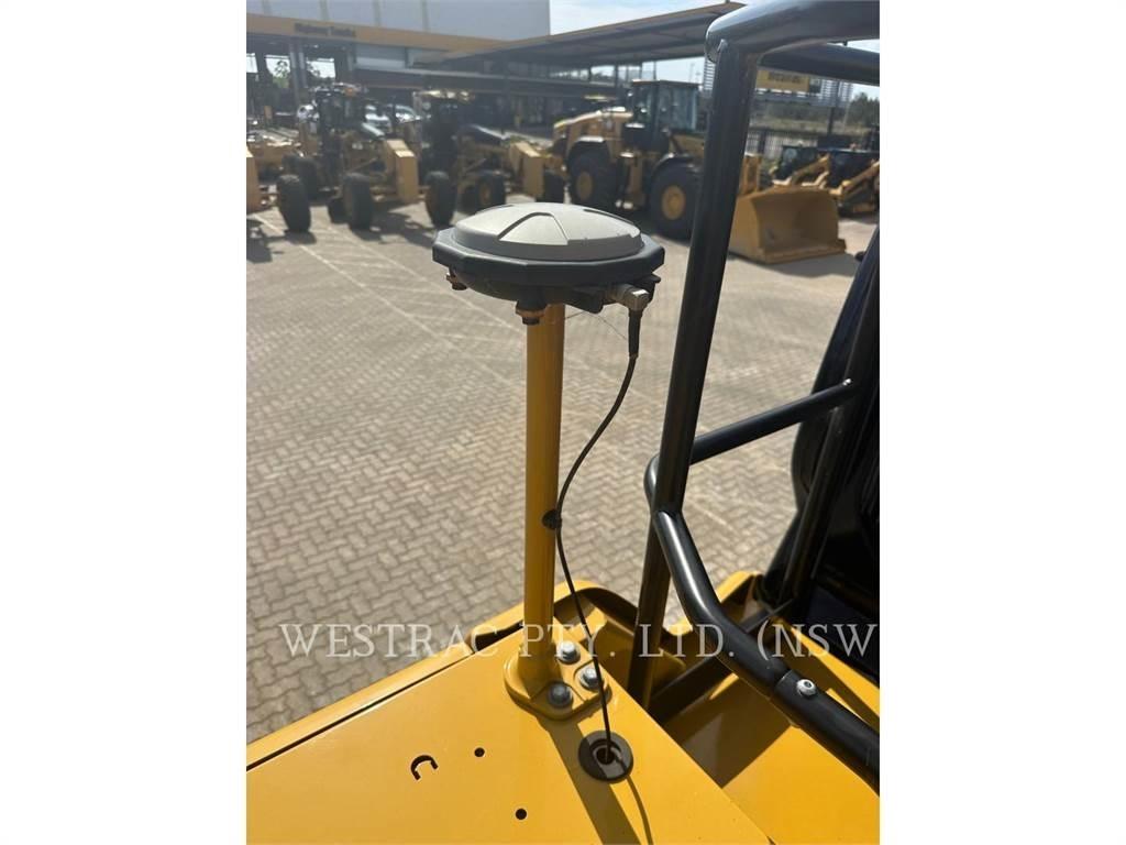 CAT 320-07 Excavatoare pe șenile
