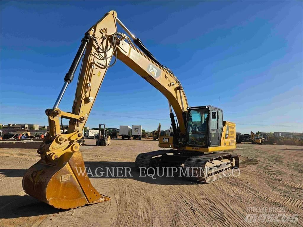 CAT 32007 Excavatoare pe șenile
