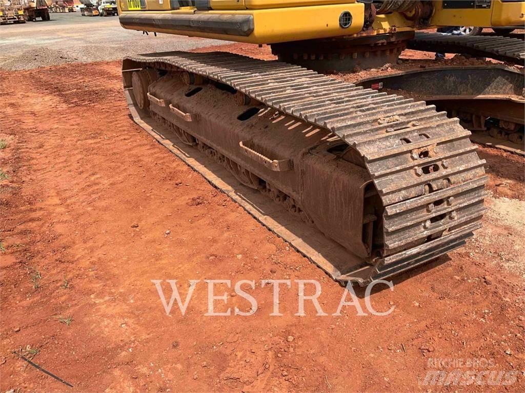 CAT 32007 Excavatoare pe șenile
