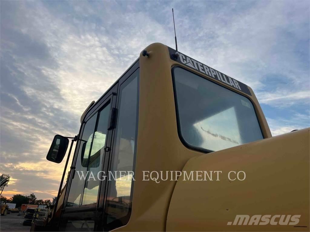 CAT 320CL Excavatoare pe șenile

