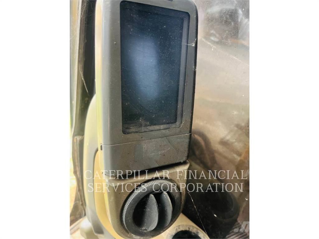 CAT 320D Excavatoare pe șenile
